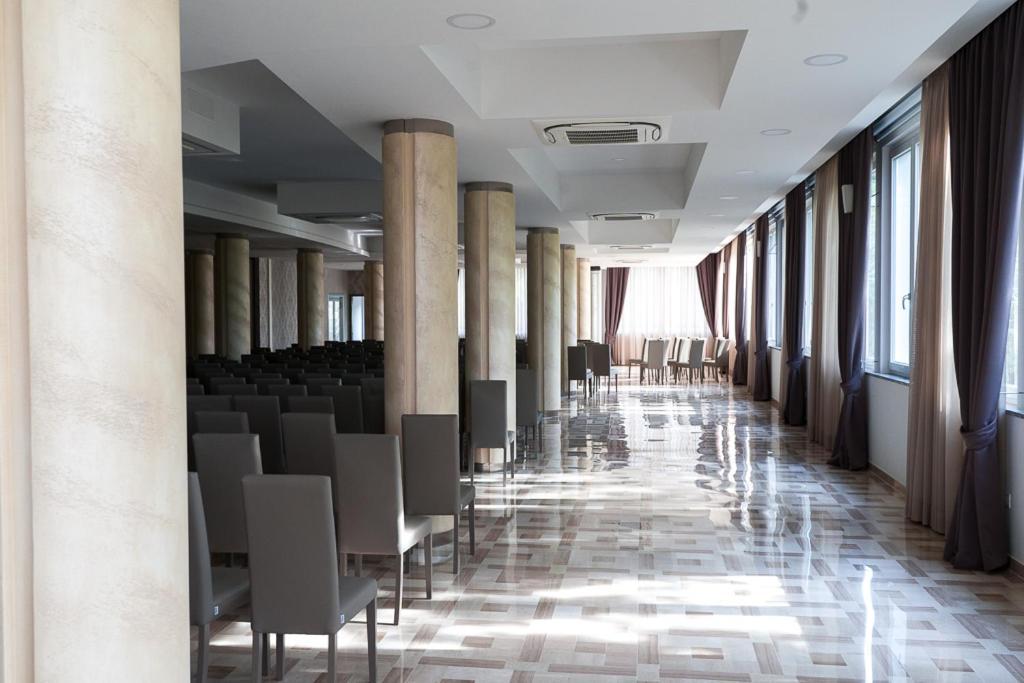 La Casa Del Pellegrino Hotel Manoppello Luaran gambar